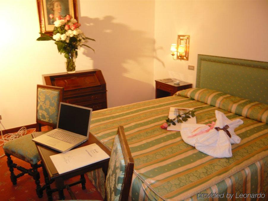 Hotel Al Camin Bassano del Grappa Rum bild